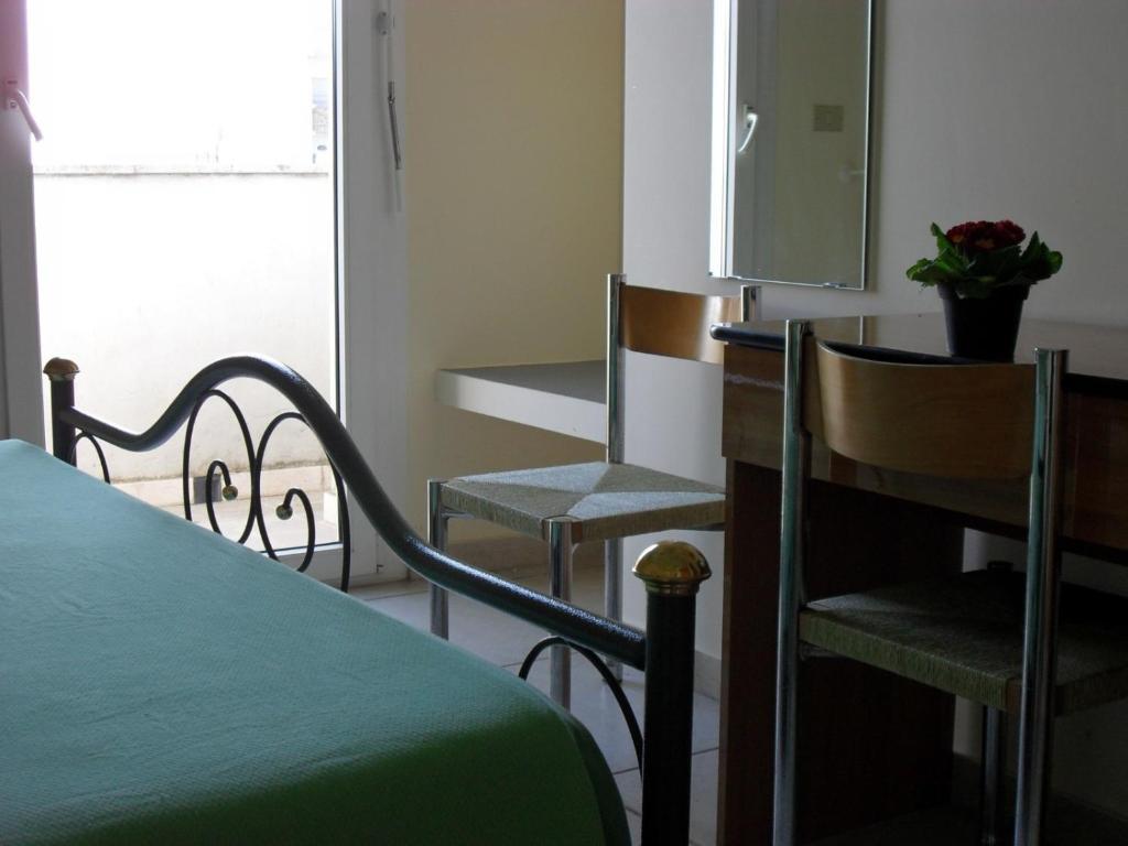 Hotel Esperia Sammichele Di Bari Pokoj fotografie